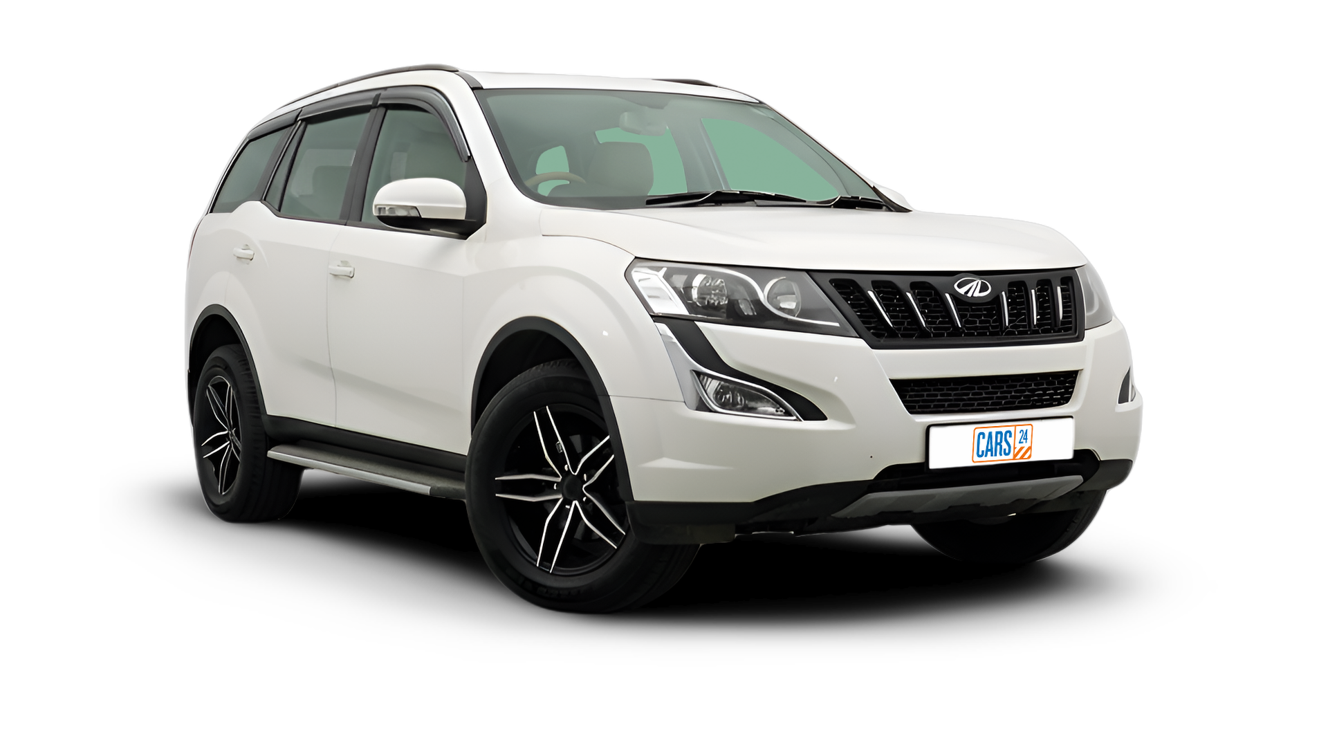 Mahindra XUV500-img
